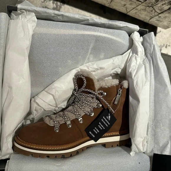 Aquatalia Hadlee Boot NWT Size 8 - Picture 7 of 11